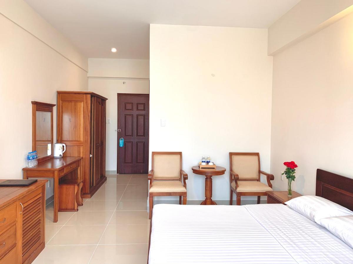 Tan Son Nhat 2 Hotel Cidade de Ho Chi Minh Exterior foto